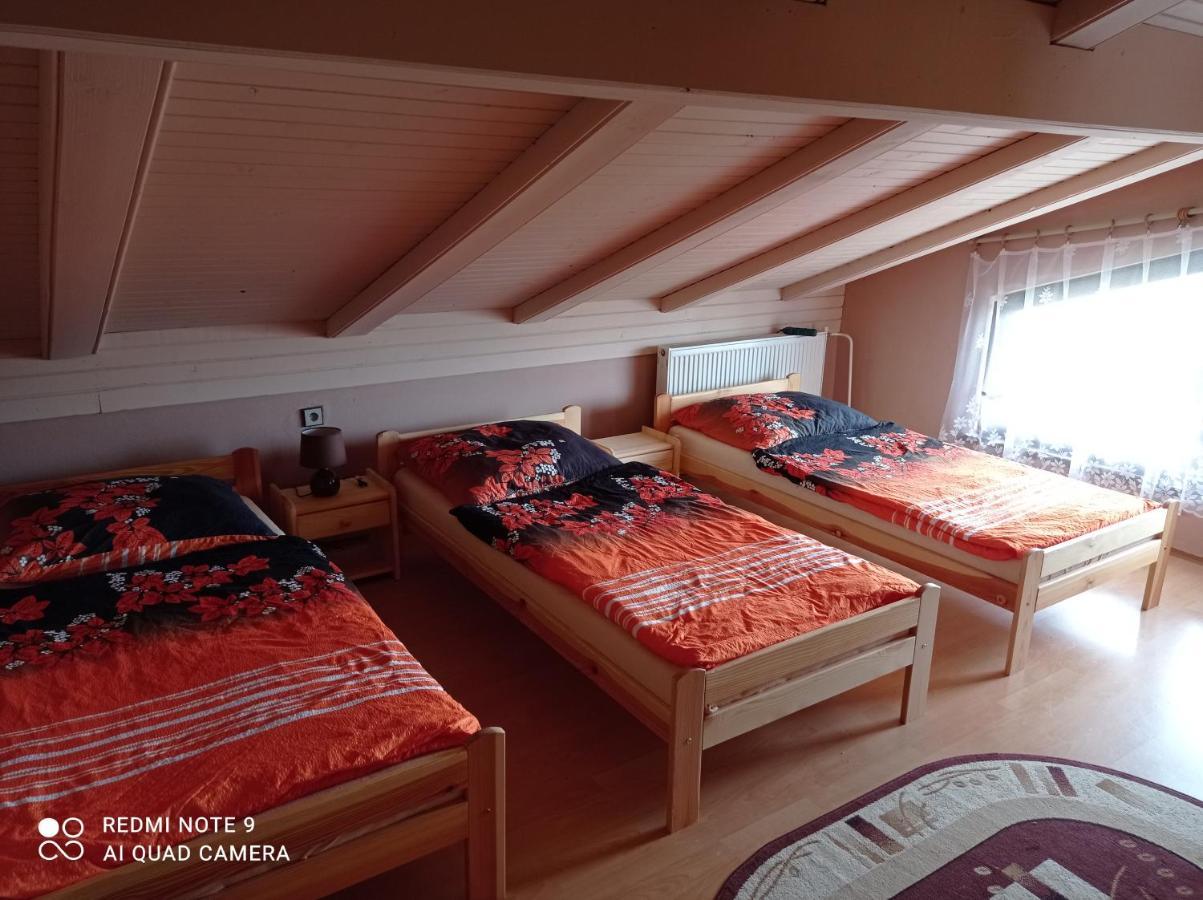Hotel Penzion Sarka Štrba Esterno foto