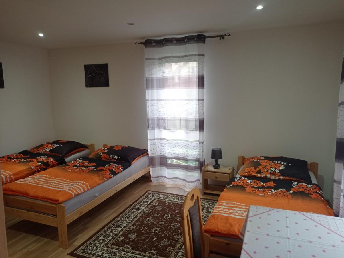 Hotel Penzion Sarka Štrba Esterno foto