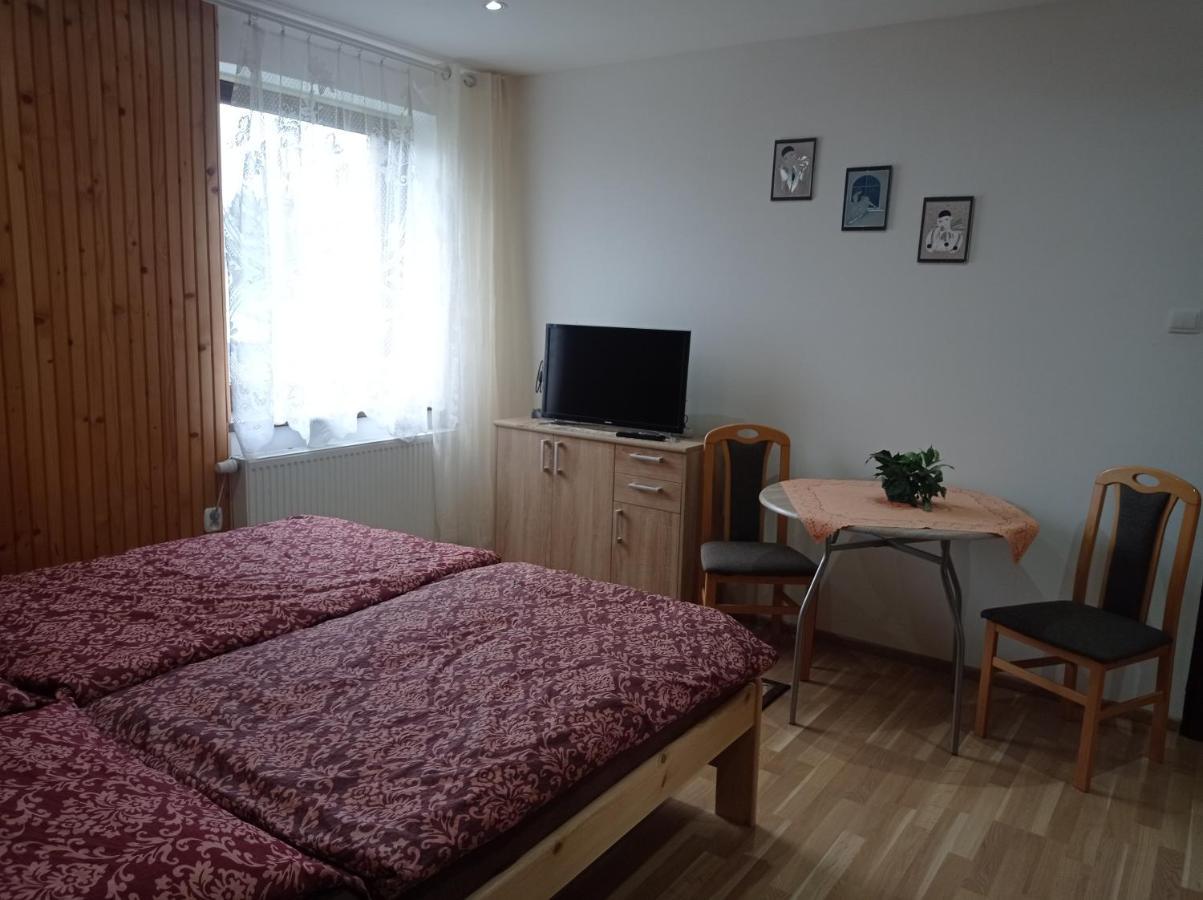 Hotel Penzion Sarka Štrba Esterno foto